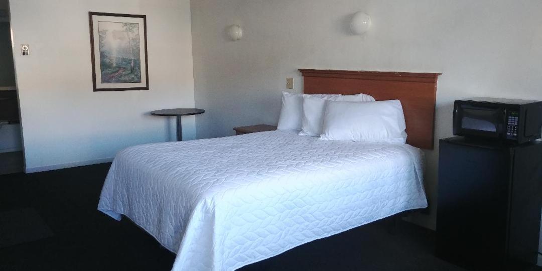 Thunderbird Motel โพคาเทลโล ภายนอก รูปภาพ